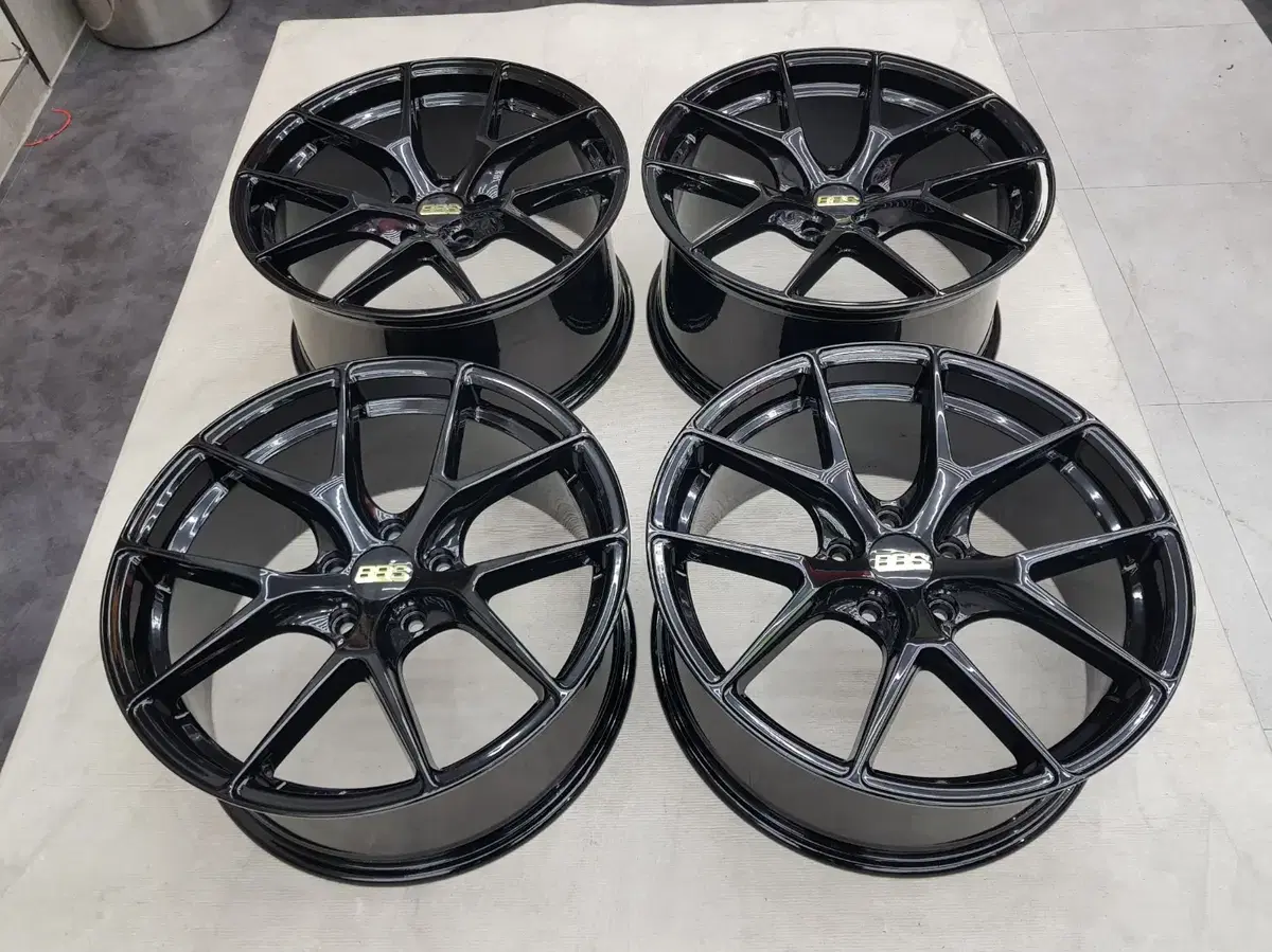 19인치 CIR PCD 120 BMW 전용 사제 블랙 중고휠 팝니다